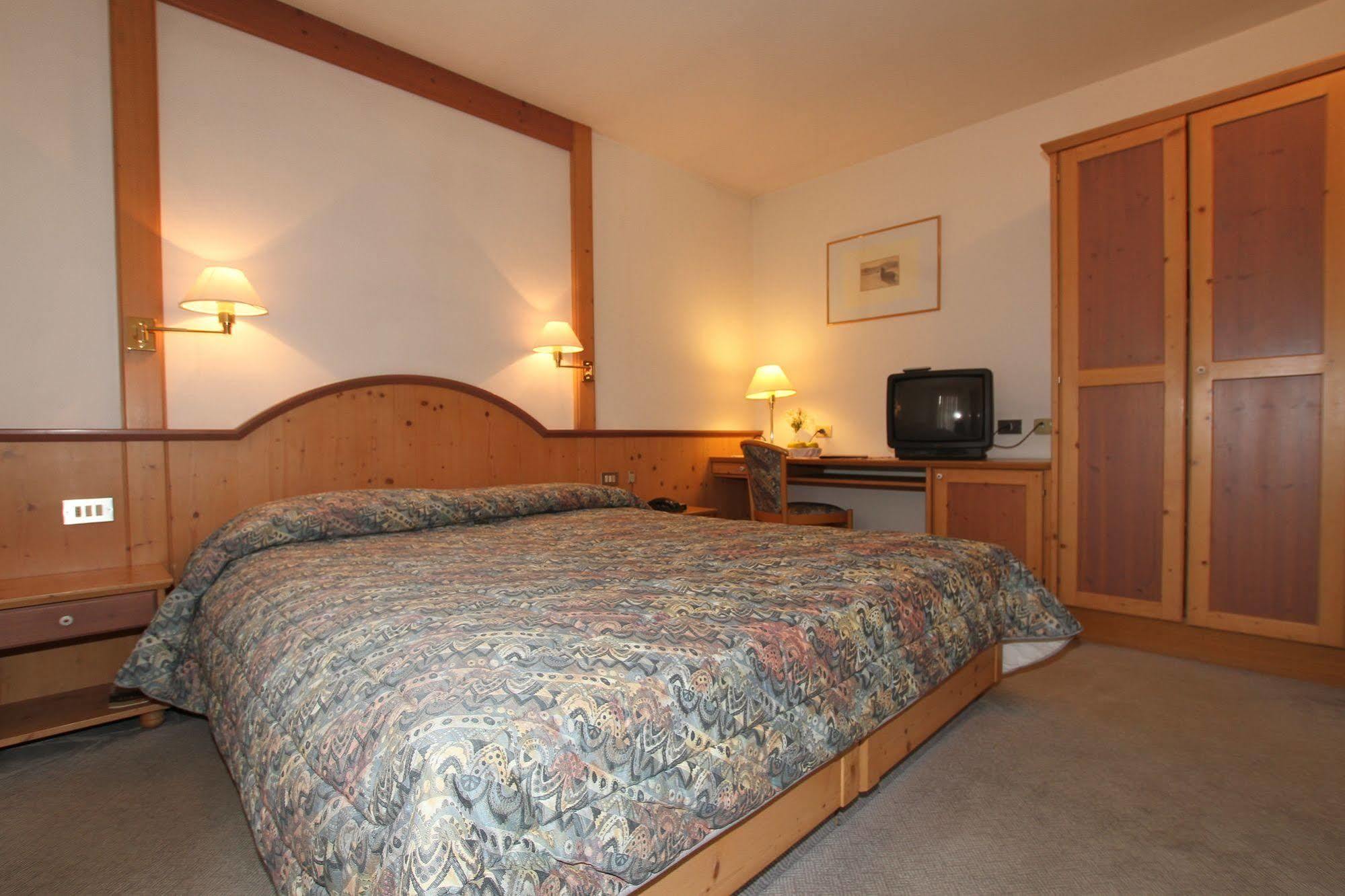 Hotel Villa Rosa Campitello di Fassa Dış mekan fotoğraf